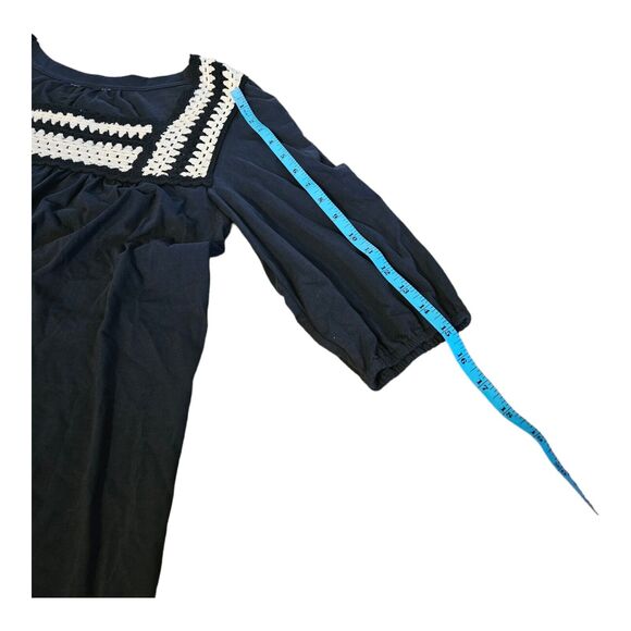 Medium Crotchet Neckline 3/4 Sleeve Blouse - Picture 6 of 6